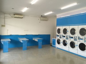 COIN LAUNDRY
